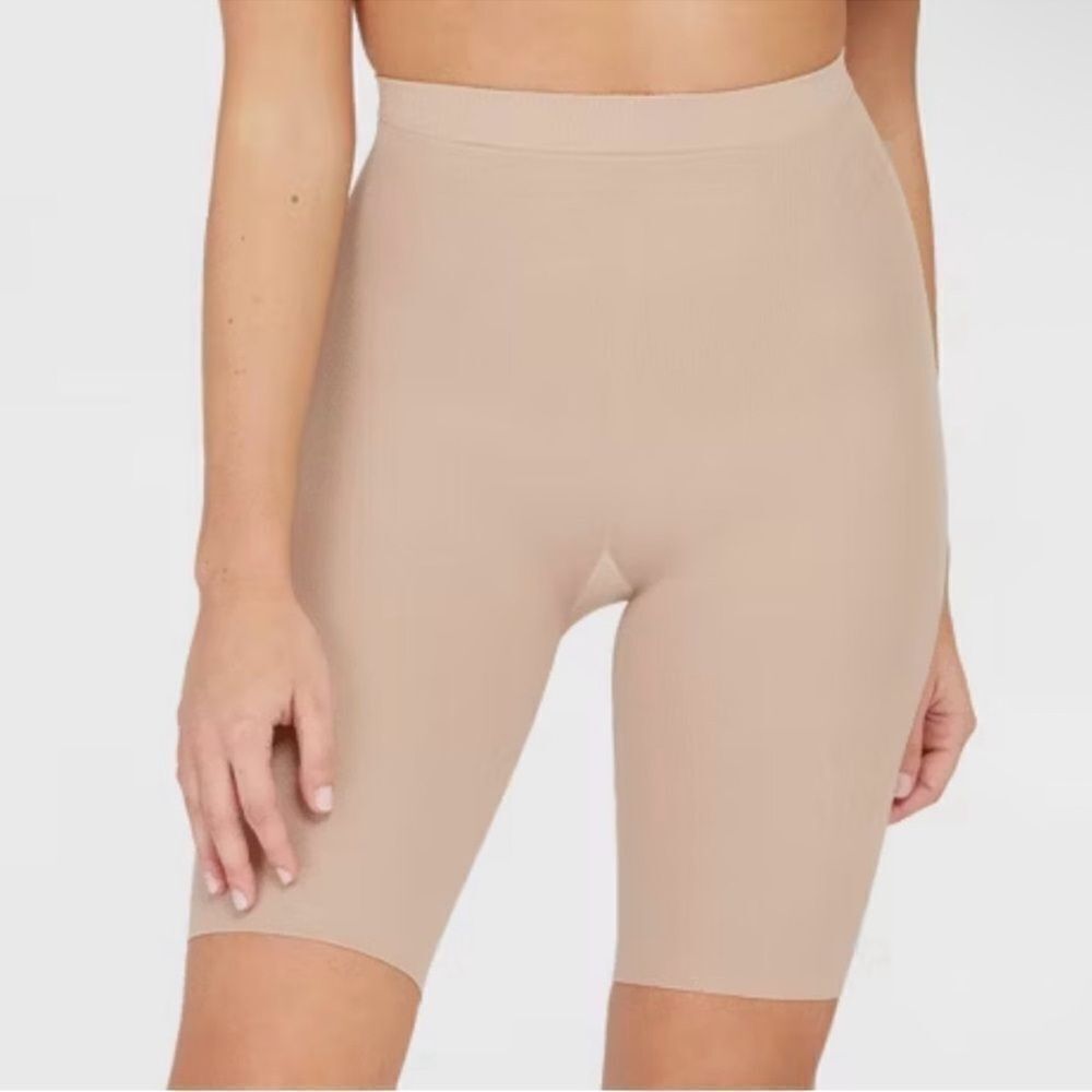 Spanx ASSETS by Sara Blakely Hi-Waist Mid-Thigh Shaper in Nude Size 1